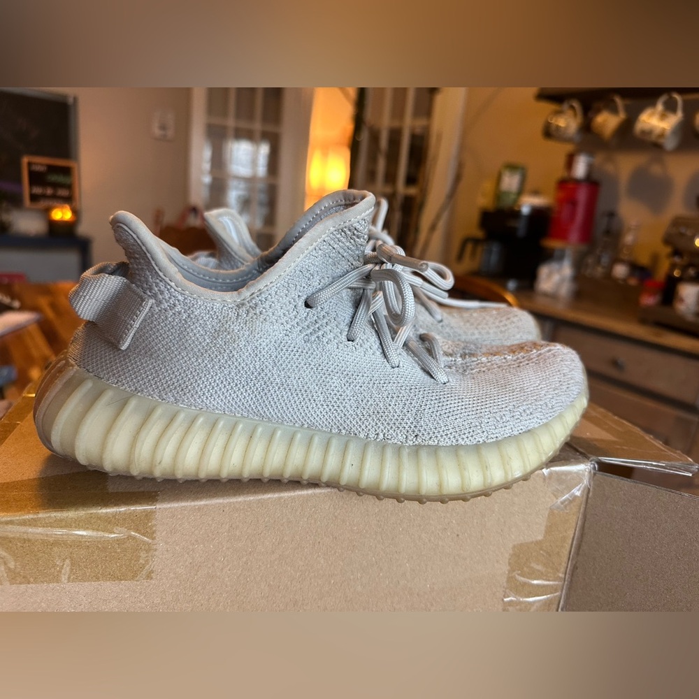 Yeezy boost sesame tennis shoes.